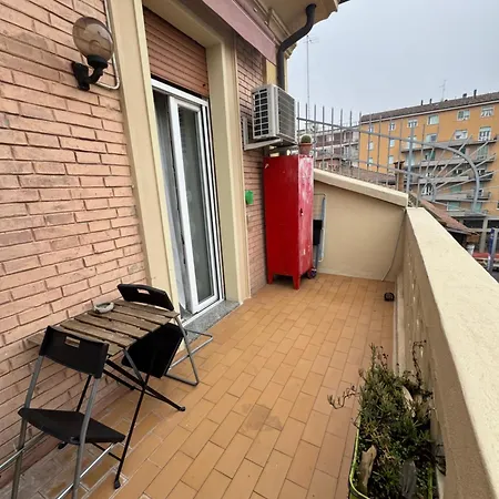 And Cosy Apartment *
